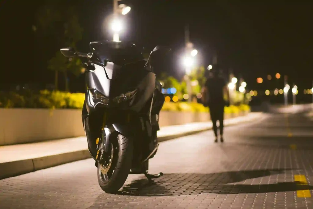 tips riding automatic motorbike in bali